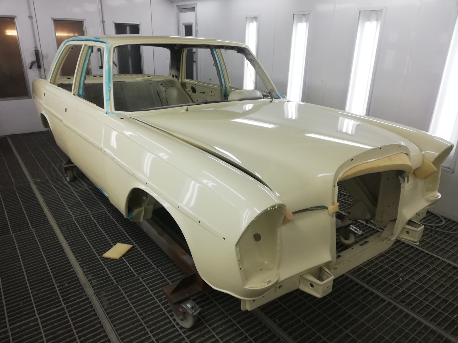 Mercedes W108